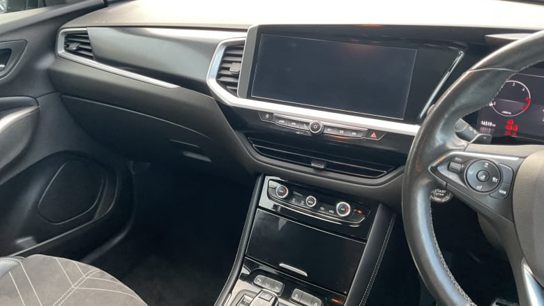 Vauxhall Grandland 1.5 Turbo D Ultimate 5dr Auto Diesel Hatchback